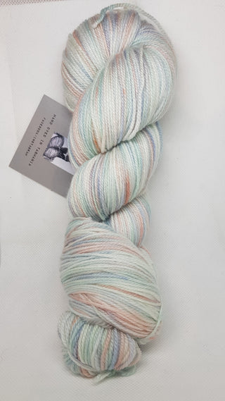 Working with hand dyed yarns